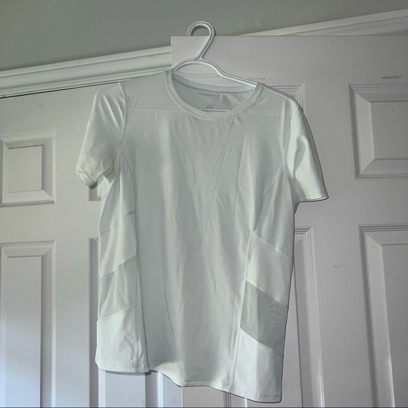 Lululemon short sleeve top - Picture 1 of 3
